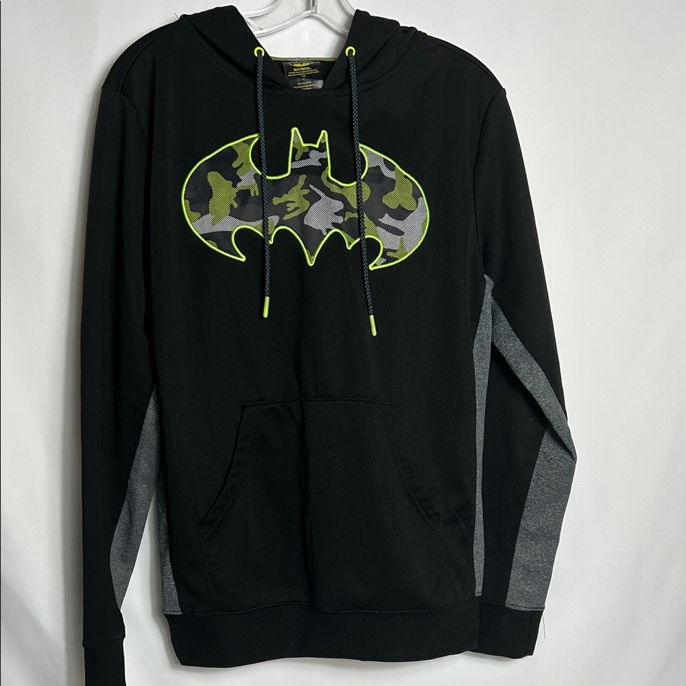 DC Comics Black Gray Camouflage Batman Hoodie Men’s Size Small Hero Sweatshirt